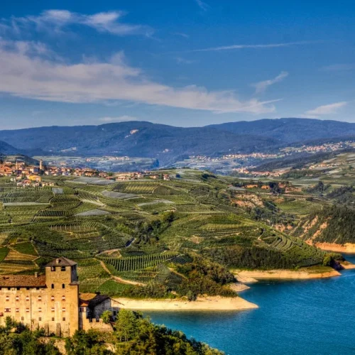 Hotel Miraval, Lago di Santa Giustina